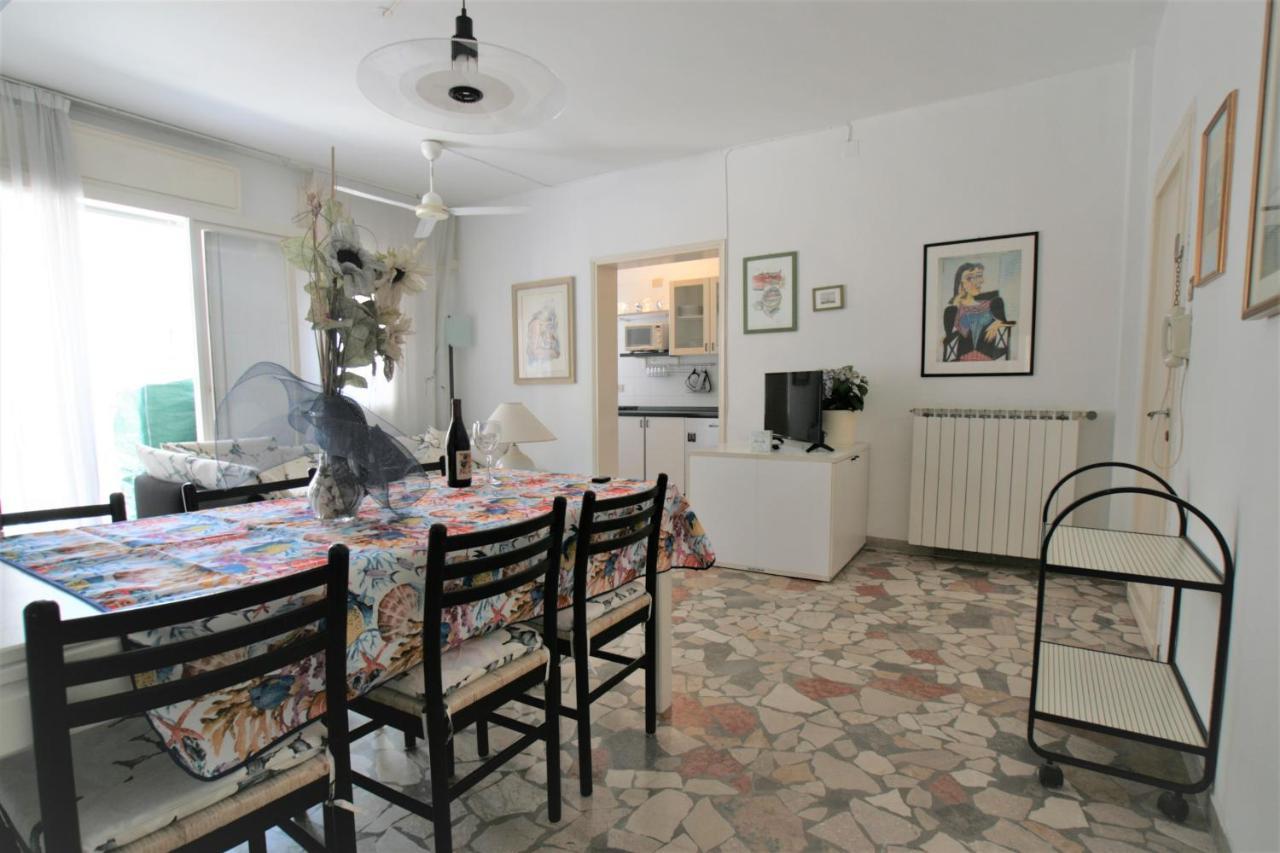 Flavia Apartment Лидо ди Йезоло Екстериор снимка