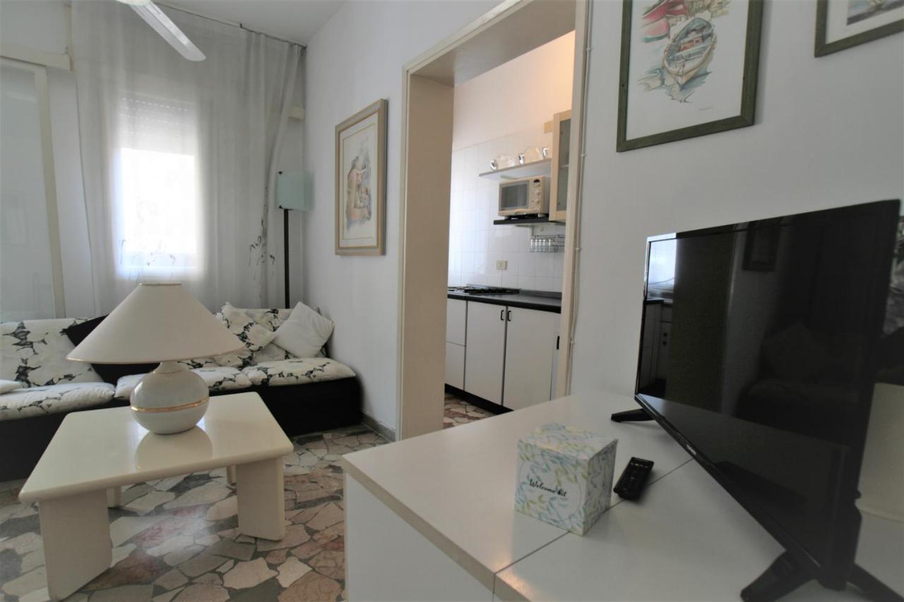 Flavia Apartment Лидо ди Йезоло Екстериор снимка